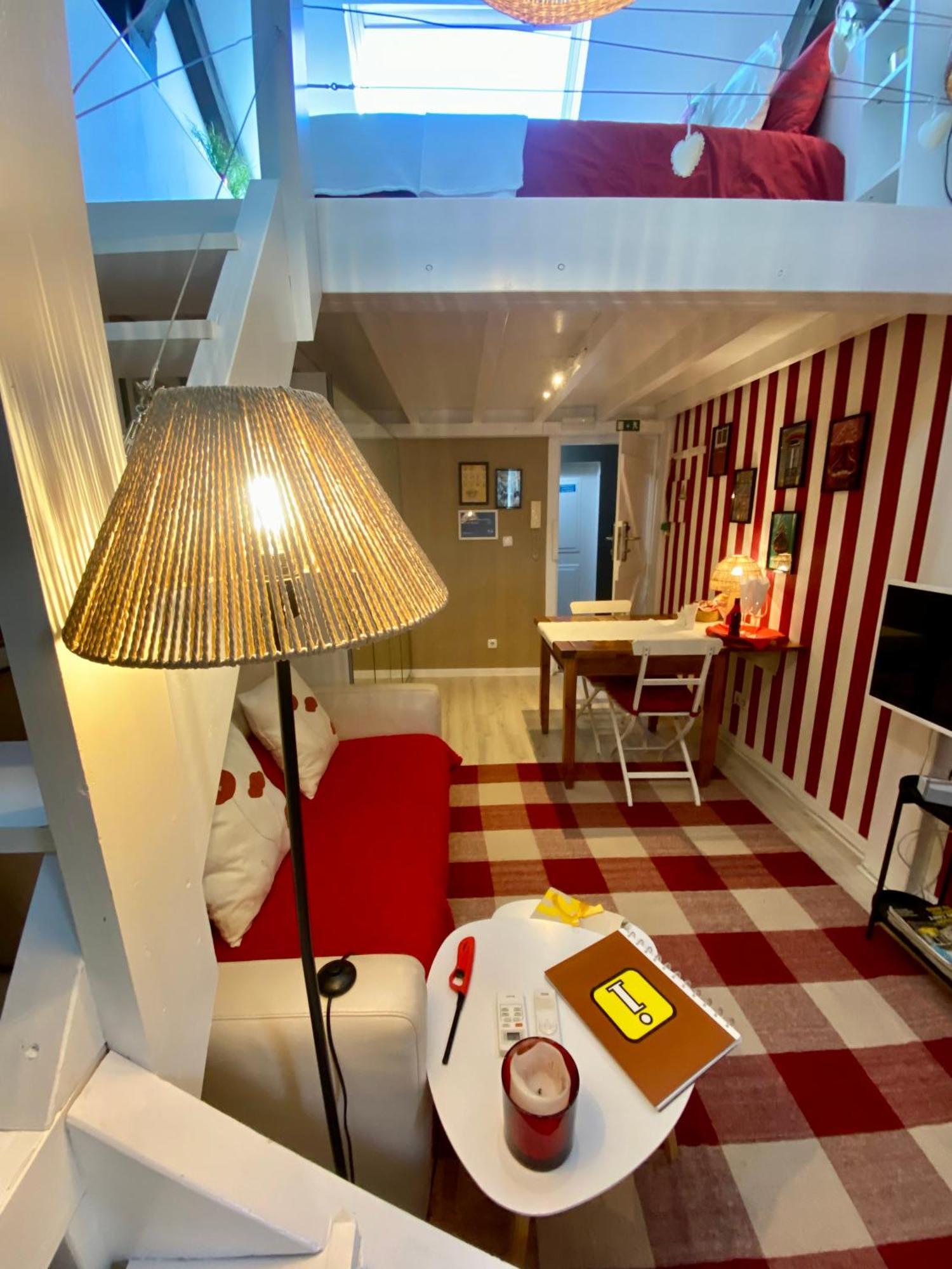 With Mezzanine Rua Da Moeda Appartement *